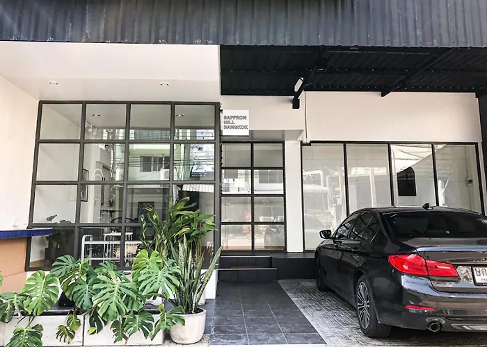 曼谷藏紅花山飯店